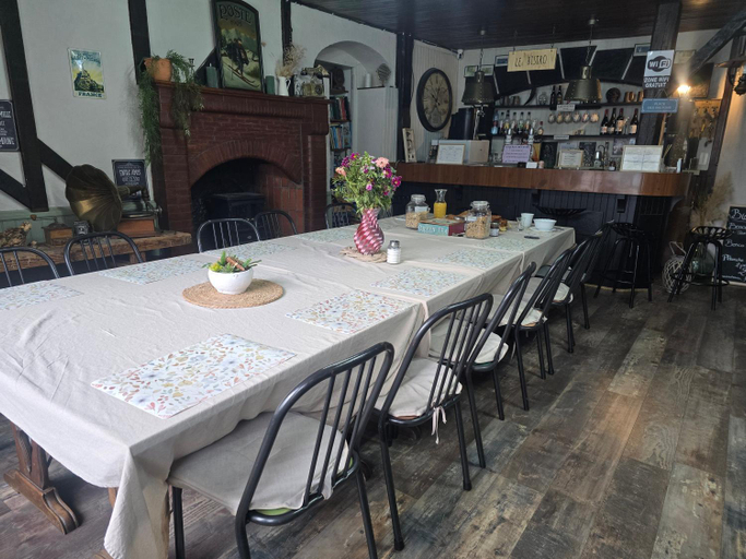 Food & Drinks 4, AU DETOUR DU MONT Chambres d'hotes, Ille-et-Vilaine