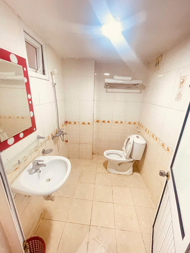 Bathroom 5, Ha Thanh Luxury Hotel, Từ Liêm