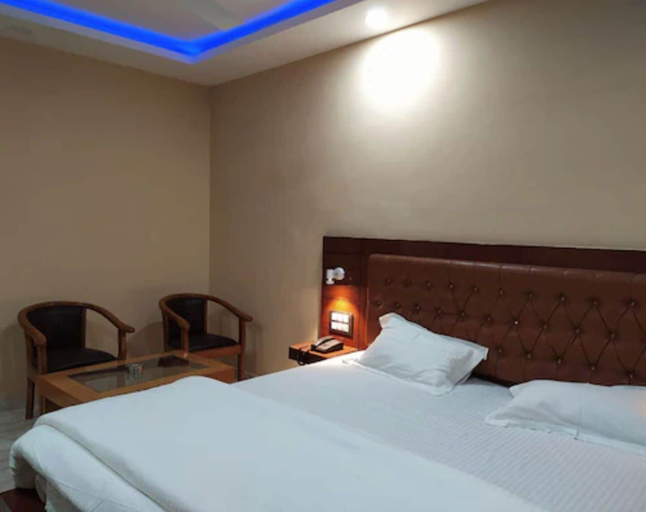 Room 5, Hotel Shar Inn, Balrampur