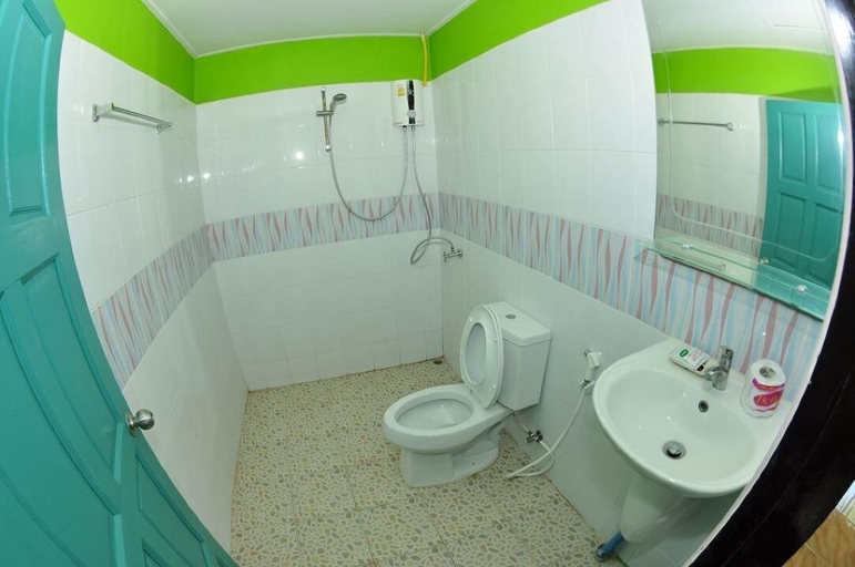 Bathroom 3, Chongkhao Resort, Mueang Krabi