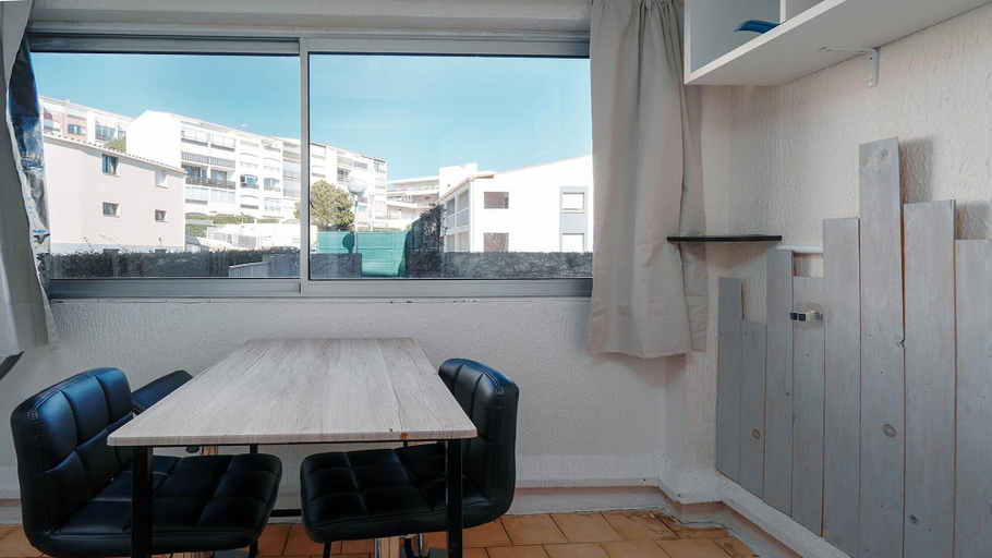Dining 4, Sophisticated Retreat Near the Sea, Agde, Hérault