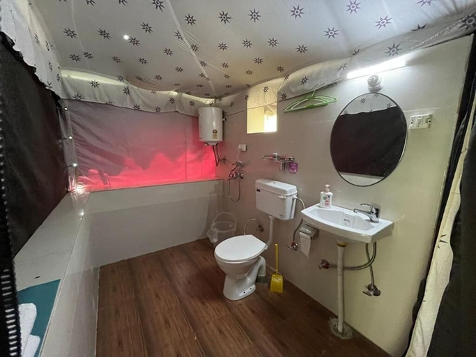 Bathroom 3, Camp Serene, Nainital