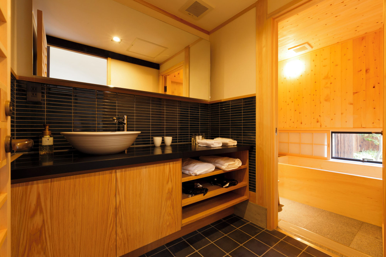 Bathroom 4, Tawara-An, Kyoto
