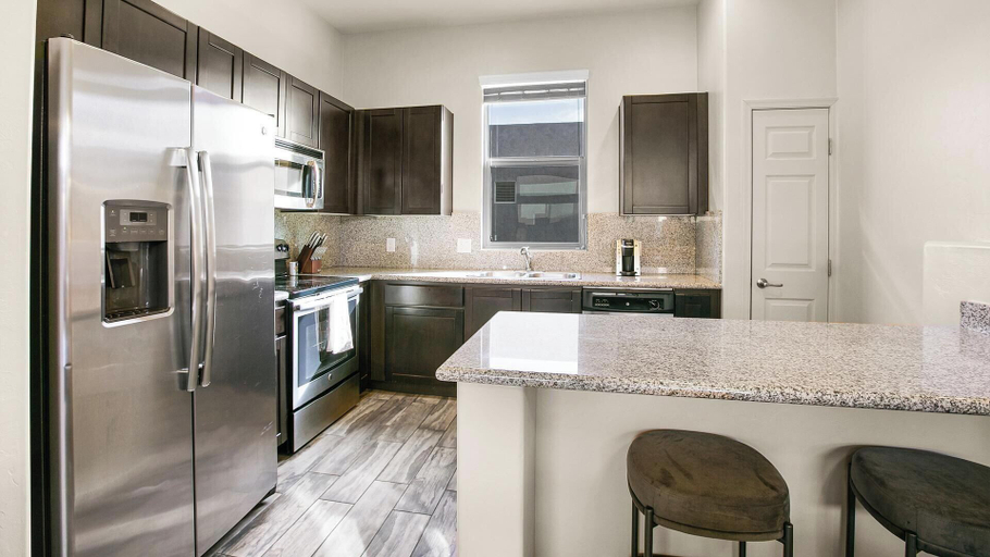 Private kitchen 4, Landing Apartments near Gateway Crossing, Hancock