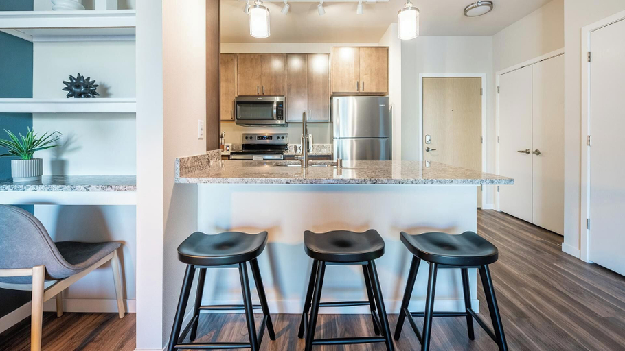 Private kitchen 3, Landing Apartments near Calusa Nature Center & Planetarium, Lee