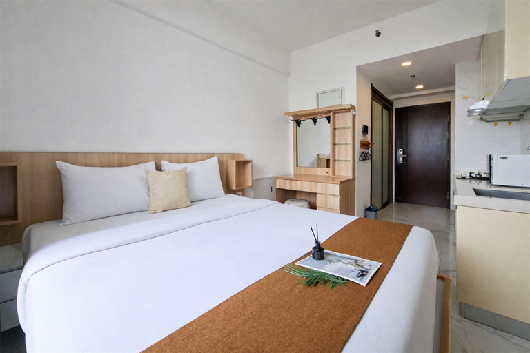 Others 4, Stunning with Great Location Studio Apartment at Sky House BSD By Travelio, Tangerang Selatan