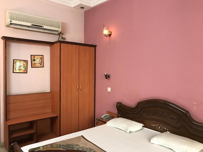 Bedroom 5, Hotel D R International, Ambala