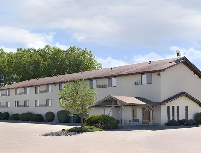 Exterior & Views 1, Super 8 by Wyndham Yankton, Yankton