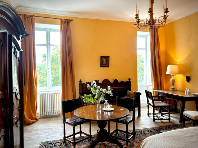 Others 3, Chateau de La Tour en Brenne, Indre