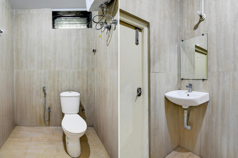 Bathroom 4, Collection O Lake Mall Kalighat Formerly Venkateshwara, Kolkata