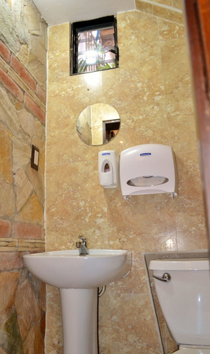 Bathroom, Hotel Villa Florencia Centro, San Salvador