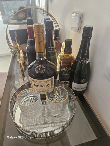Food & Drinks