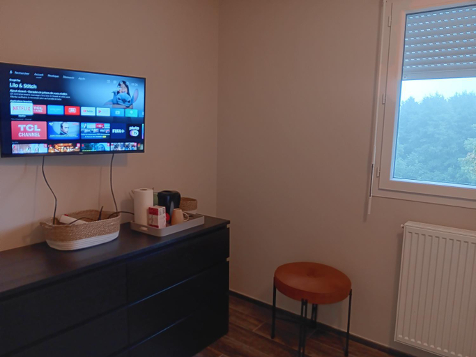 Others 4, chambre privee dans une maison familiale, Vosges