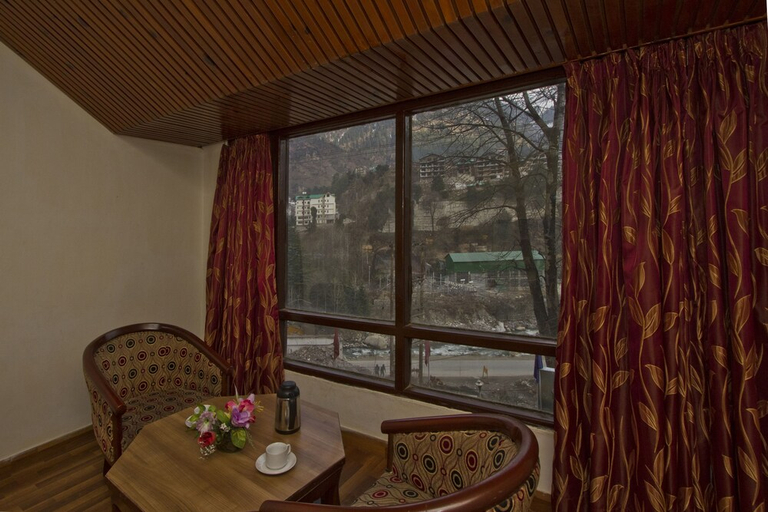 Others 5, Hotel Sitara International, Kullu