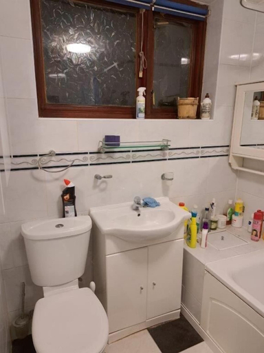 Bathroom 3, London Seven Kings, London