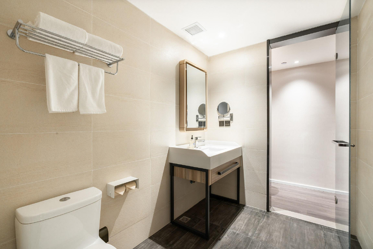 Bathroom 4, Hanting Premium Hotel Guangzhou Memorial Hall Metr, Guangzhou