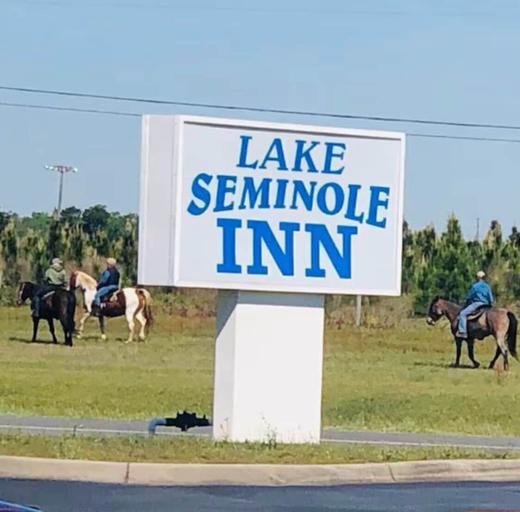Exterior & Views, Lake Seminole Inn, Jackson