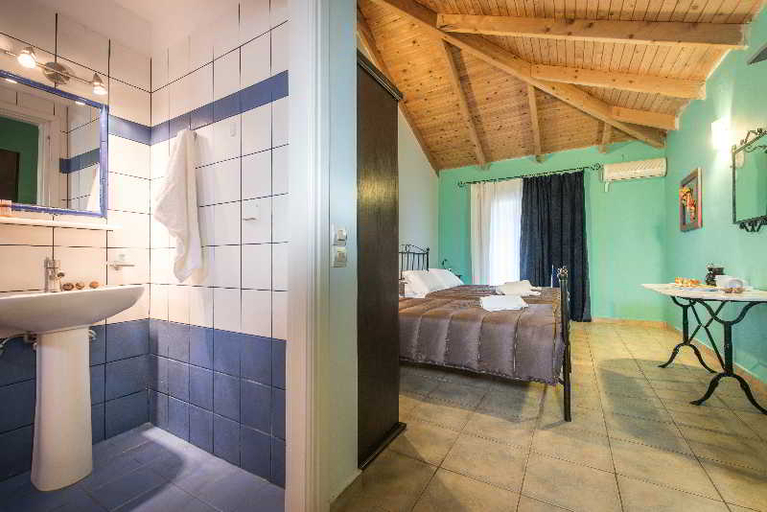 Bathroom 2, Pension Porto Tsi Ostrias, Ionian Islands