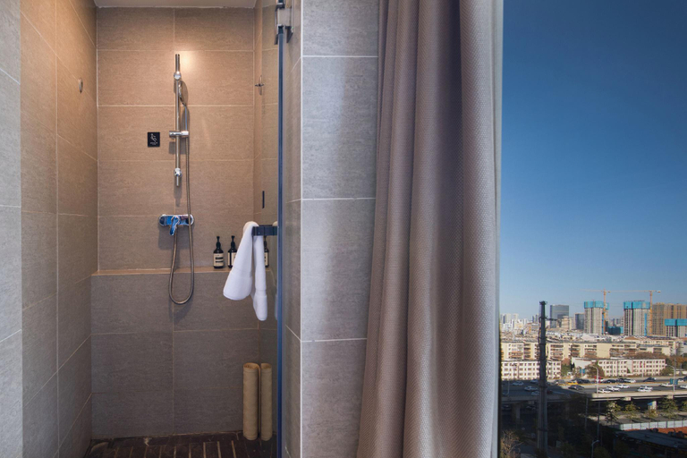 Bathroom 4, Atour Hotel Kunming Dianchi Lake, Kunming