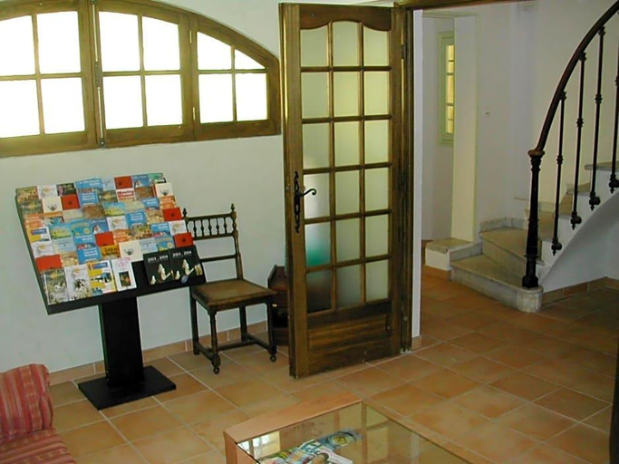 Public Area 3, Castel Mistral, Alpes-Maritimes