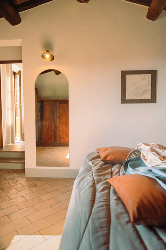 Bedroom 5, Tuscan Relais Il Serraglio, Siena