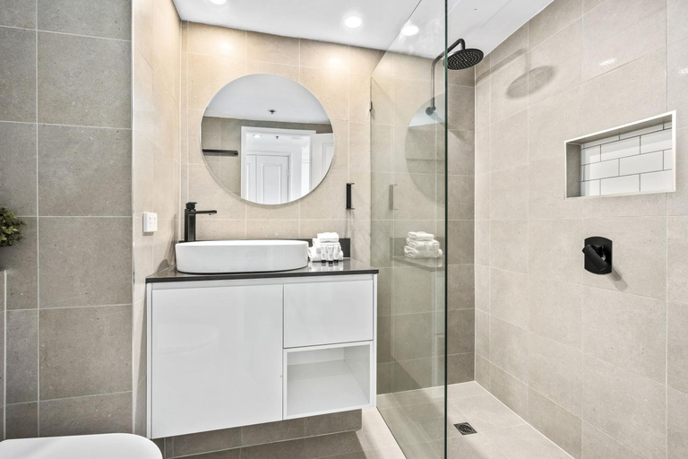 Bathroom 4, Legends - Q Stay, Gold Coast