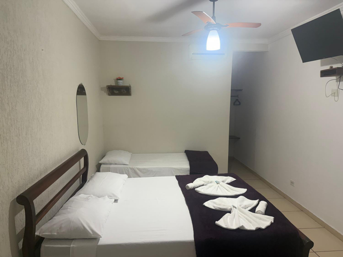 Bedroom 2, Pousada Marcondes, Parati