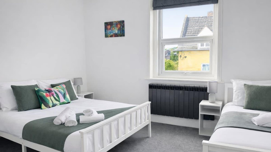 Room 5, Ramsey 2BR Apart NR A14 A1 Long Stay Discount, Cambridgeshire
