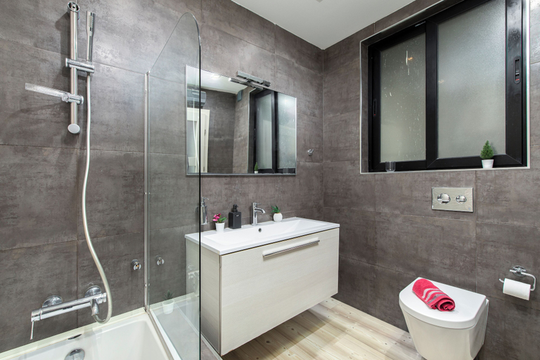 Bathroom 3, Luxury Msida Circle Suites