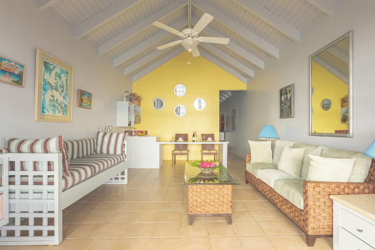 Living area 4, Fort Recovery Beachfront Resort