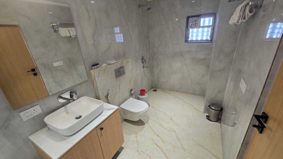 Bathroom 4, Zuke Garden & Resort, Puruliya