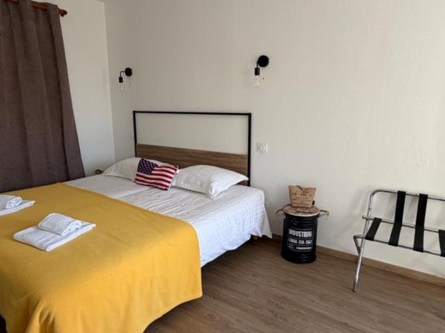 Bedroom 2, L'Overlord, Calvados