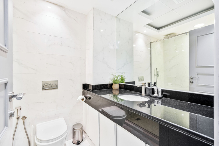 Bathroom 4, PVH - 2BR near Marina Promenade, Dubai