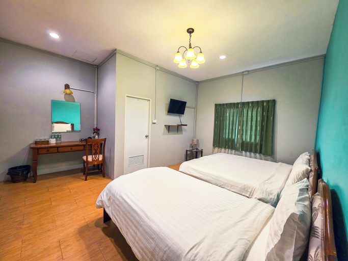 Room 3, Thepmongkol House, Phra Nakhon