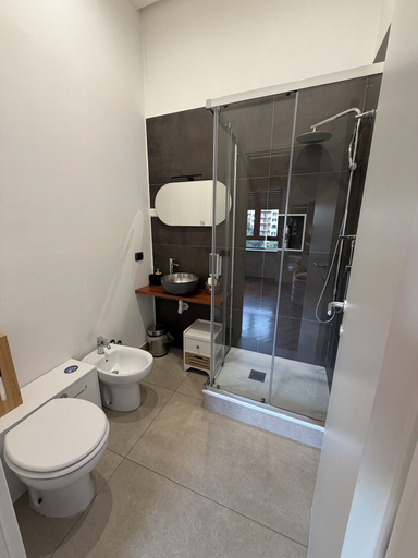 Bathroom 5, Roomito Apartments, Napoli