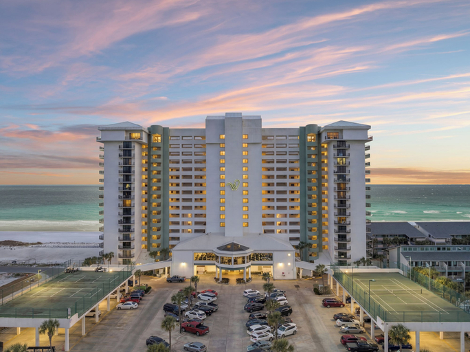 Exterior 5, Lets Do Sunset: Gulf-front 3BR Condo, Sleeps 8, Bay