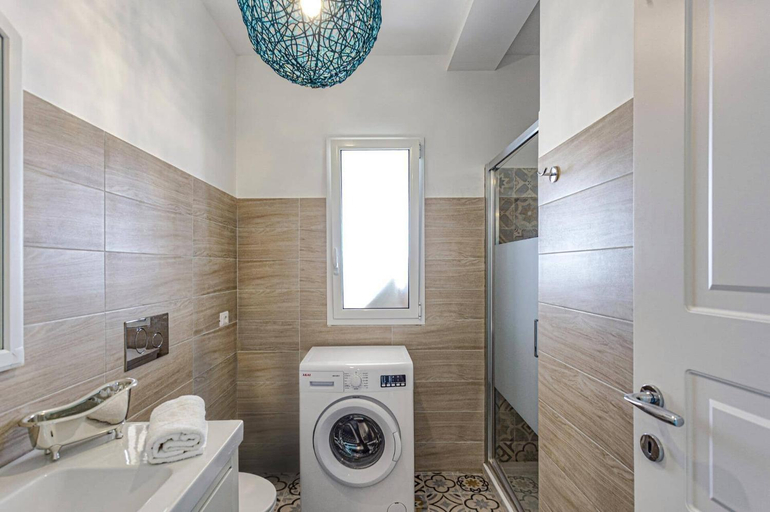Bathroom, Villa Arancio by Villa Plus, Ragusa