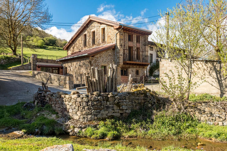 2, Las Casucas De Somavia, Cantabria