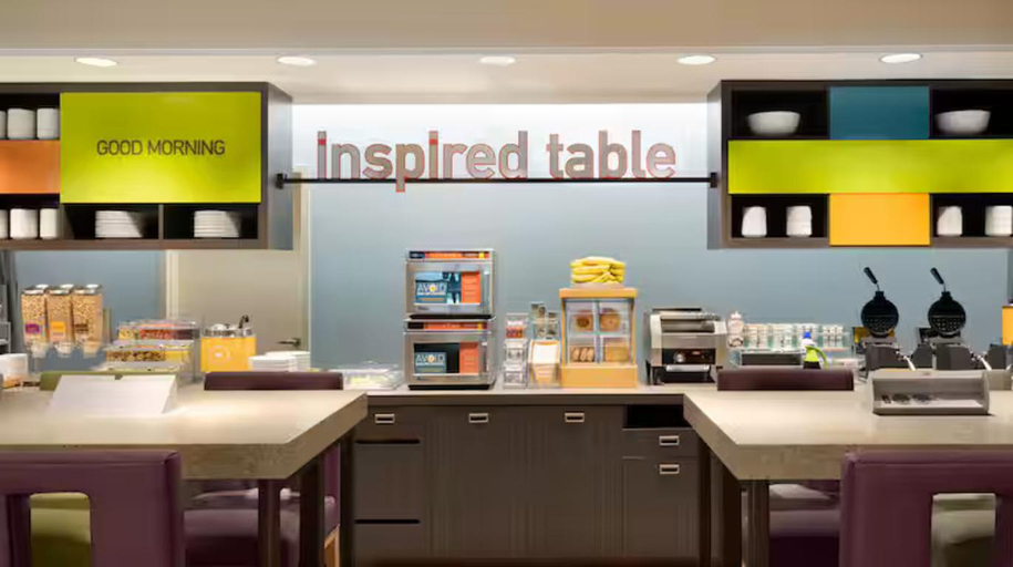 Food & Drinks 2, Home2 Suites By Hilton Fairburn Atlanta, Fulton