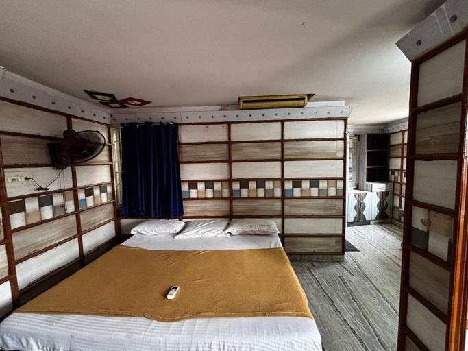 Room 5, MJ Gust House, Chennai
