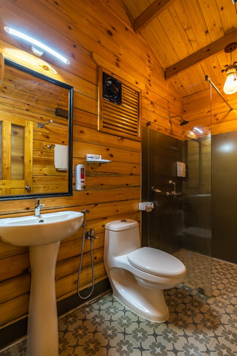 Bathroom 4, La Cabana Beach and Spa Resort, North Goa