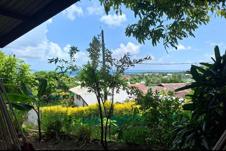 Property grounds 3, Maison Ylang avec Bungalow Uturoa