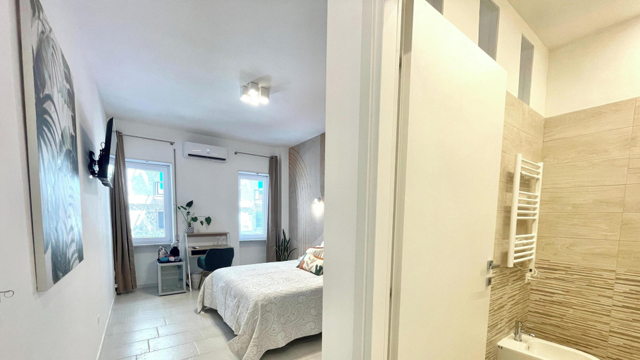 Bedroom 2, Barirooms - Murat Suites, Bari