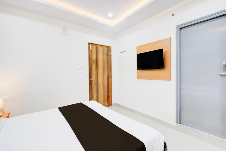 Room 3, Deluxehotel Lanco Hills, Hyderabad