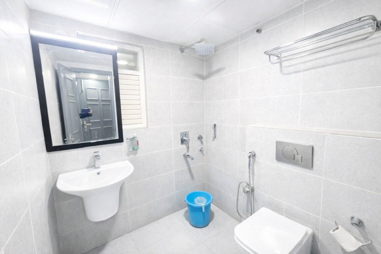 Bathroom, Hotel Trupti Inn Bhubhneshwar, Cuttack