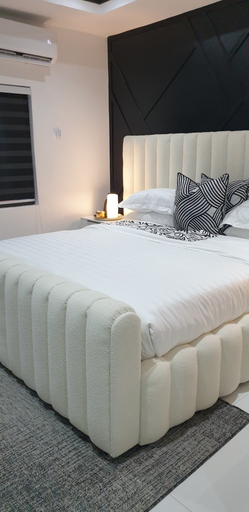 Room 4, Glitz & Glam Guesthouse