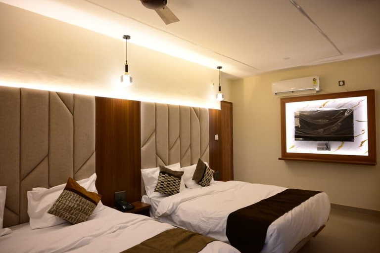 Room 5, JBS Regency Hotel and Banquet, Hardwar