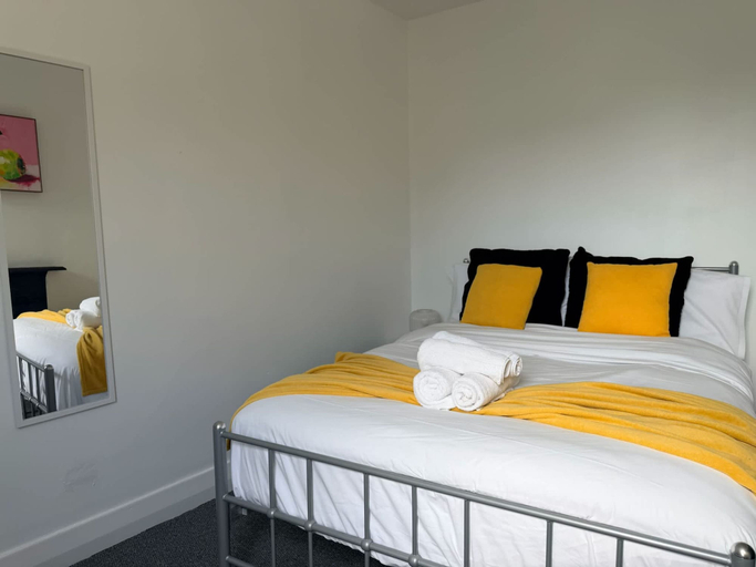 Room 4, Riverside Cambridge House - Garden Log Burner Waterfront View, Cambridgeshire