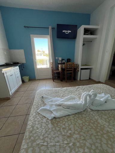 Bedroom 4, Stella Nomikou Apartments, South Aegean