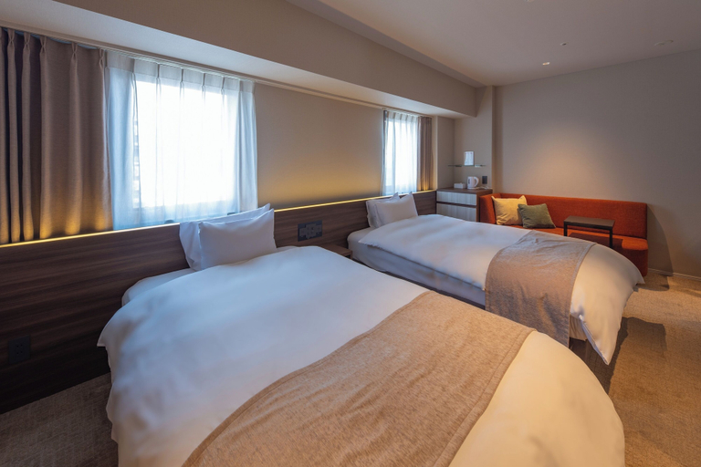 Bedroom 3, New Osaka Hotel, Osaka
